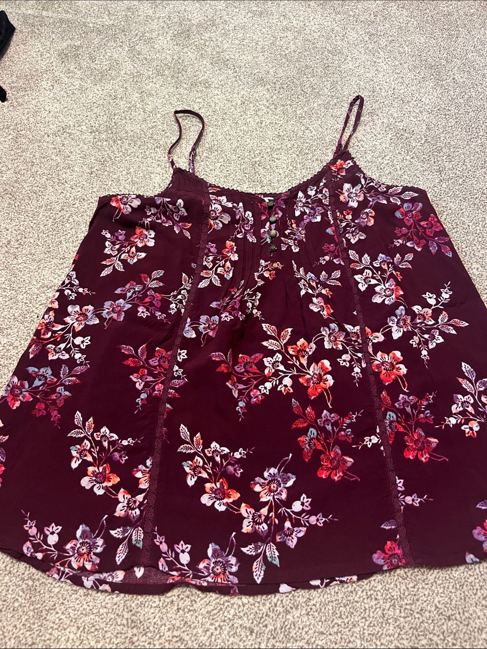 Flowy tank
